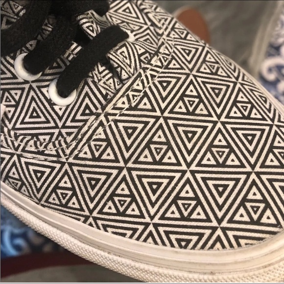 Patterned Vans - Picture 3 of 4
